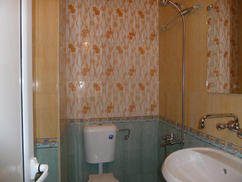 Tarnovski Dom Guest Rooms ヴェリコ・タルノヴォ 部屋 写真