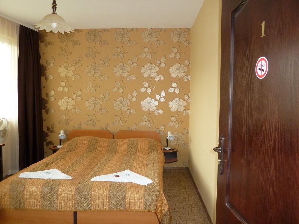Tarnovski Dom Guest Rooms ヴェリコ・タルノヴォ エクステリア 写真