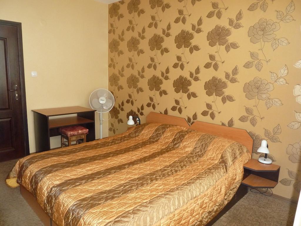 Tarnovski Dom Guest Rooms ヴェリコ・タルノヴォ 部屋 写真