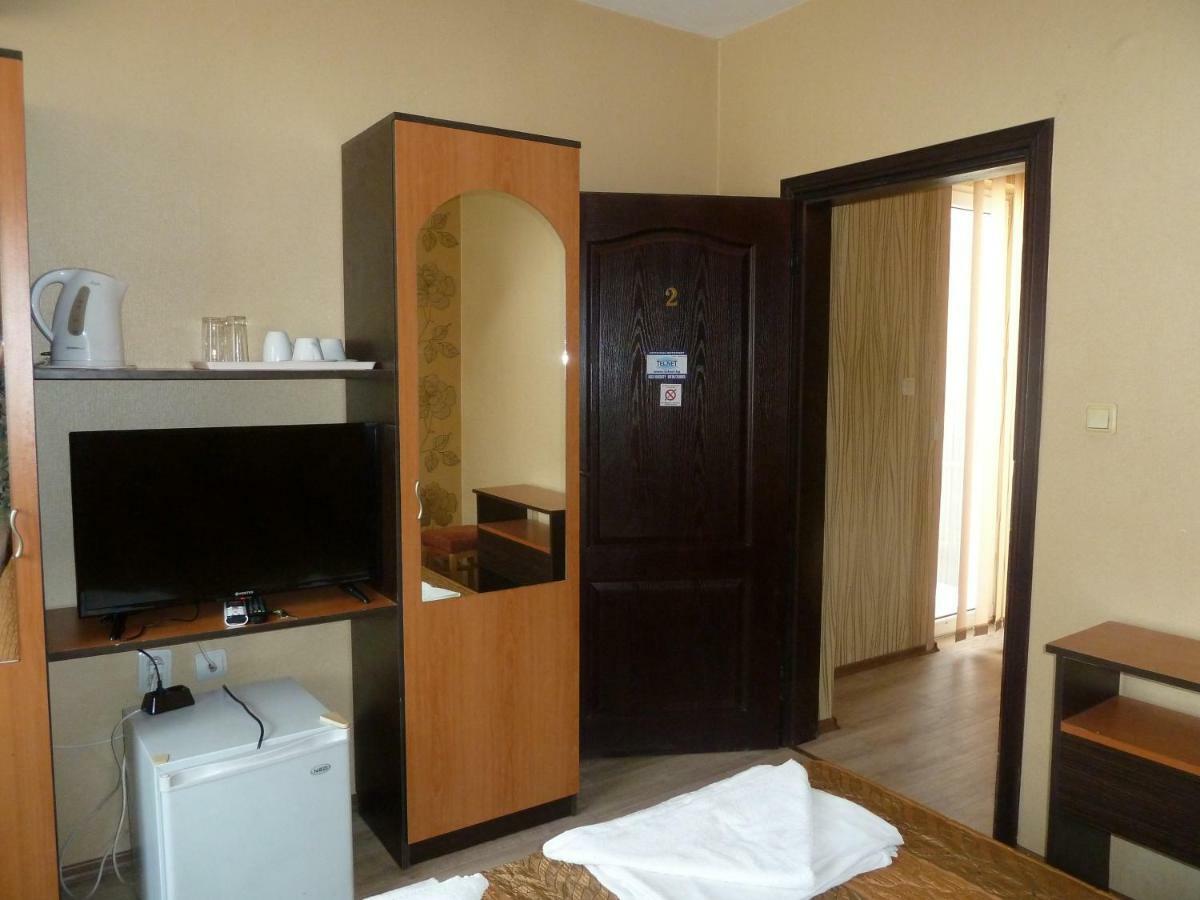 Tarnovski Dom Guest Rooms ヴェリコ・タルノヴォ エクステリア 写真