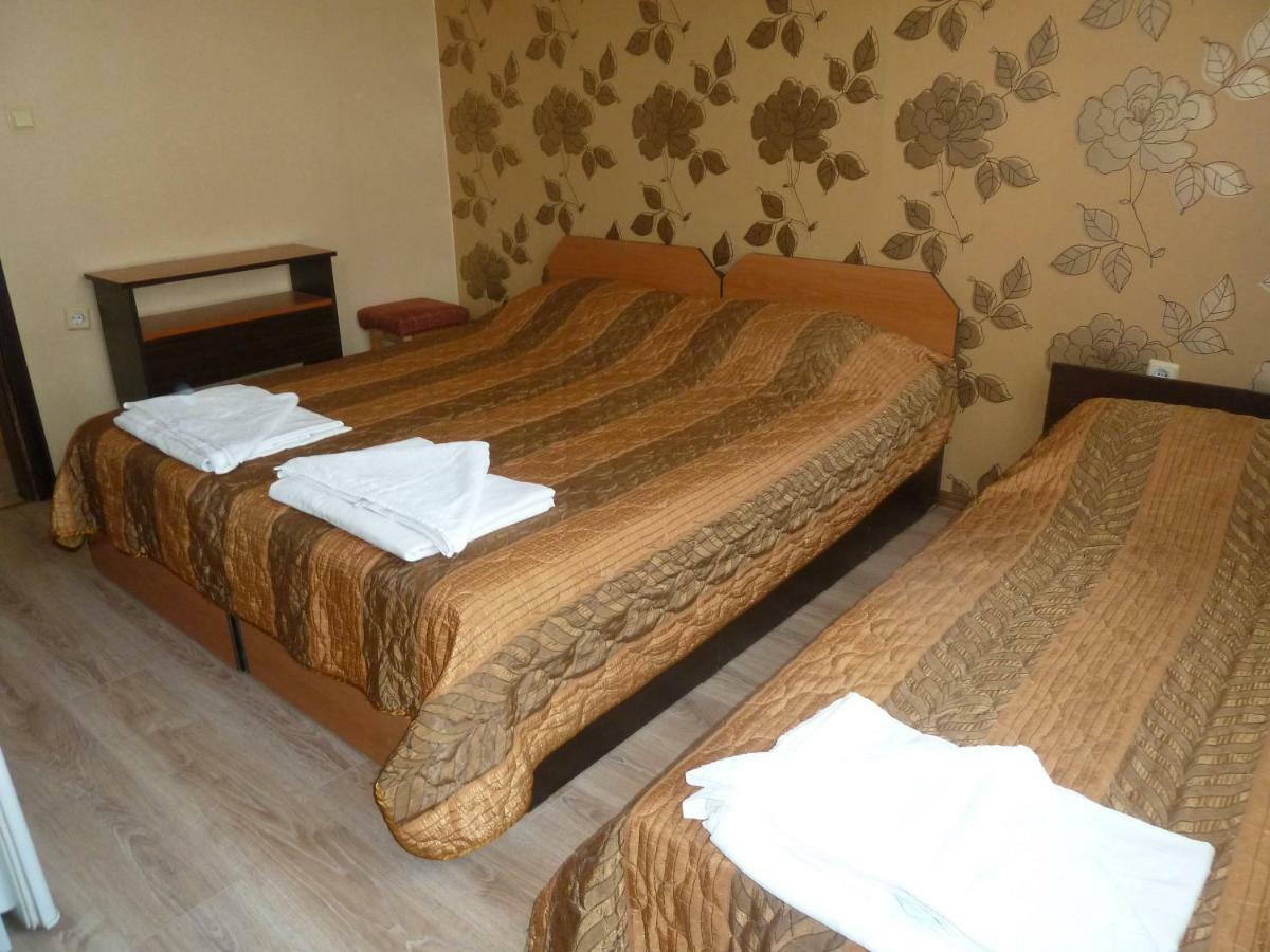 Tarnovski Dom Guest Rooms ヴェリコ・タルノヴォ エクステリア 写真